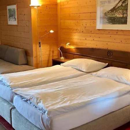 Hotel Chalet Du Lac Iseltwald Exterior photo